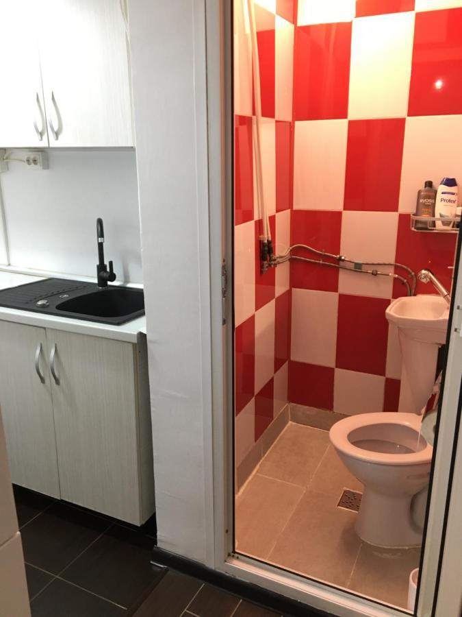 Garso1 4You Apartment Pitesti Bagian luar foto